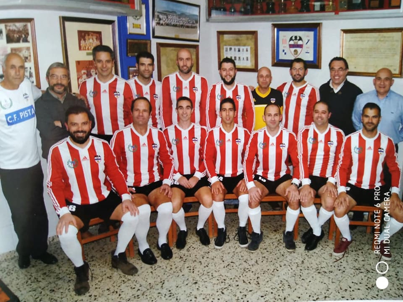 Equipos de futbol · 064