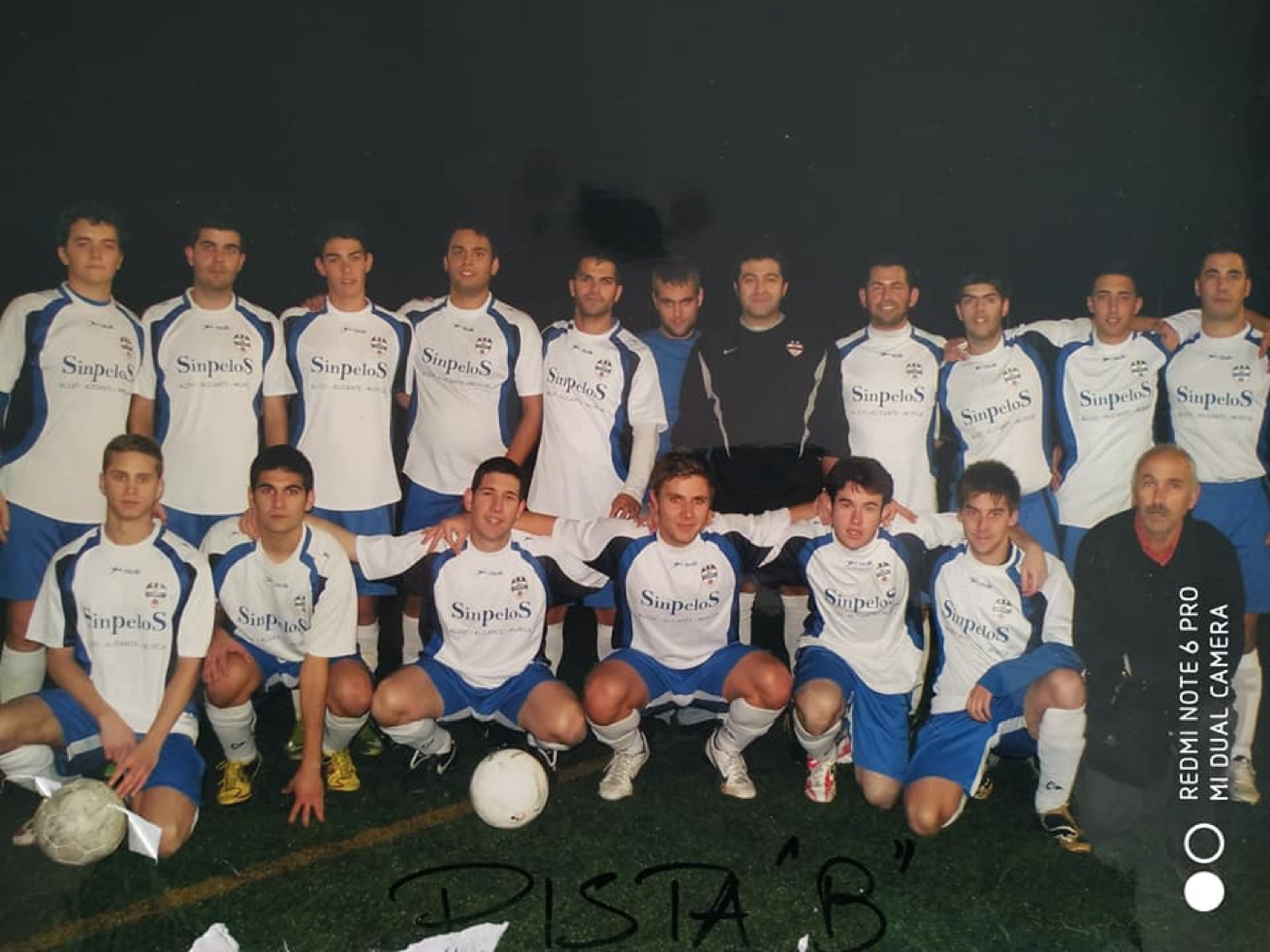 Equipos de futbol · 083